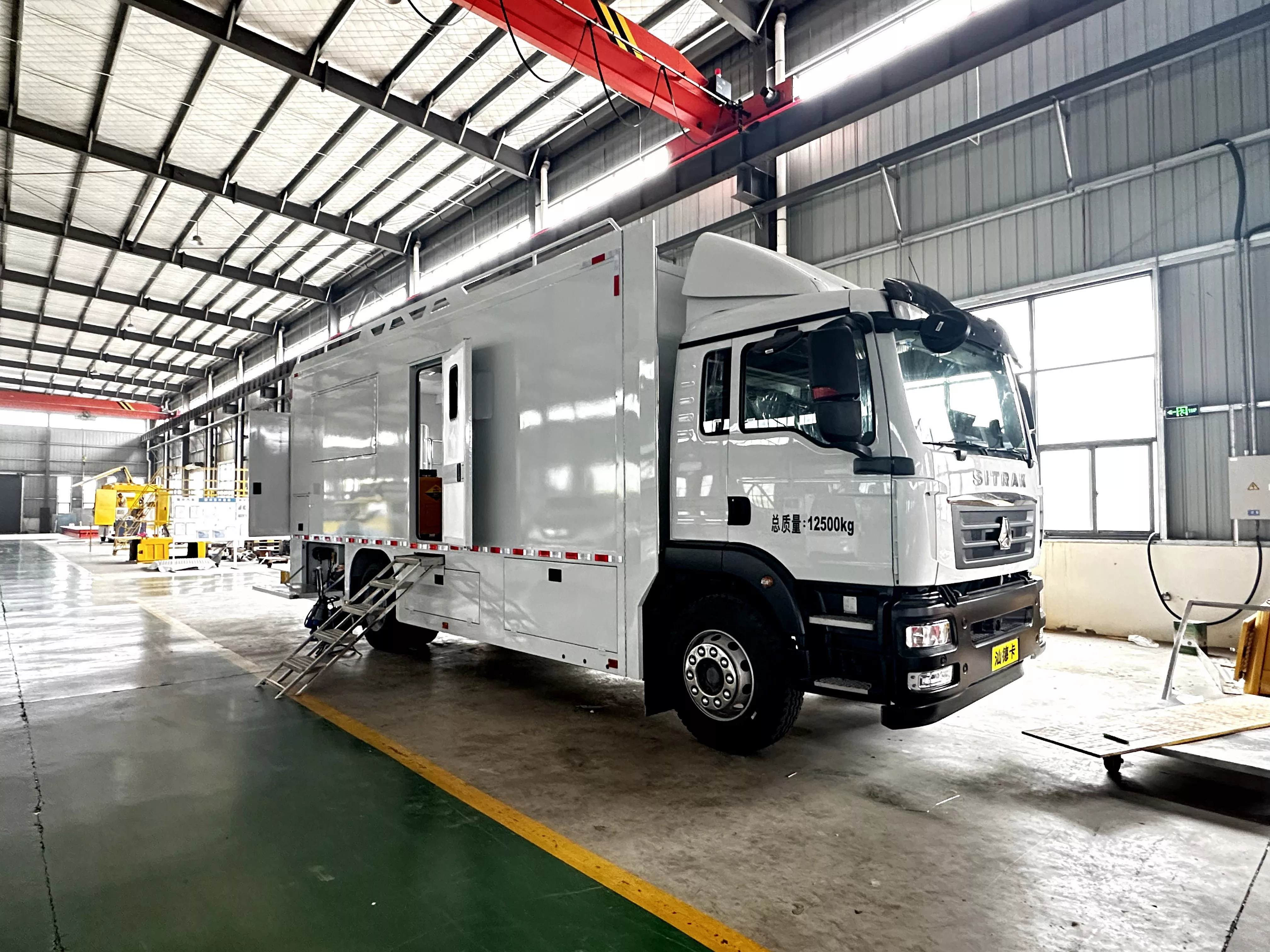 Vehicle‑Mounted Shelter